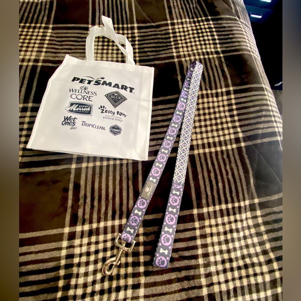Purple patterned dog leash